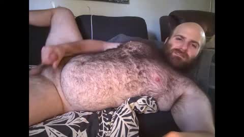 Snapshot of hairiestbear chatting on 10/01/25, 02:45 Hairiest Bear online show from 10/01/25, 02:45