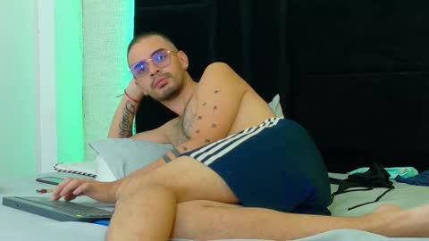 Snapshot of hairy_diamond chatting on 09/22/25, 03:36 H A I R Y D I A M O N D online show from 09/22/25, 03:36