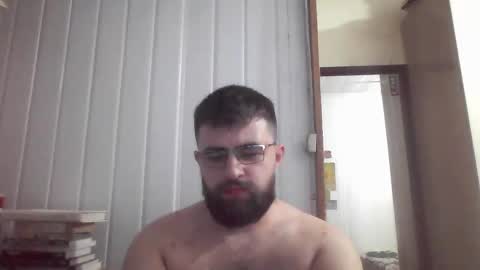Snapshot of hairy_man_69_ chatting on 12/27/24, 08:45 horny online show from 12/27/24, 08:45