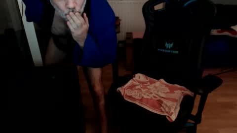 hairyman54 online show from 09/17/25, 01:51