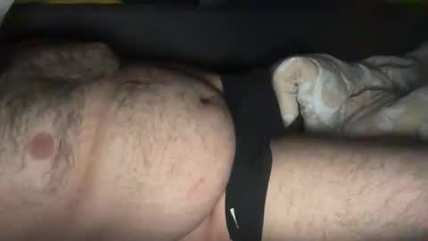 Snapshot of hairyybearrr chatting on 11/18/25, 12:27 Hairy Bear online show from 11/18/25, 12:27