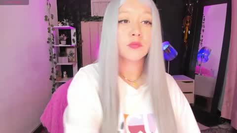 Snapshot of hairyybunny1811 chatting on 12/18/24, 04:20 HELEN Open Pvt Instagram helen bunnny online show from 12/18/24, 04:20