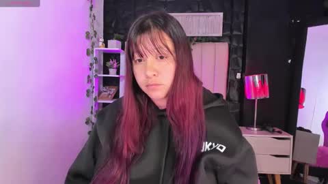 Snapshot of hairyybunny1811 chatting on 01/22/25, 09:24 HELEN Open Pvt Instagram helen bunnny online show from 01/22/25, 09:24