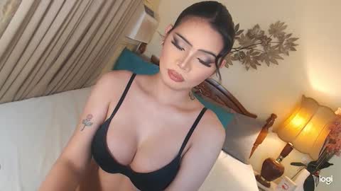 Snapshot of haisleypalmer chatting on 11/17/25, 09:48 YOUR SIDECHIC HAILEY online show from 11/17/25, 09:48