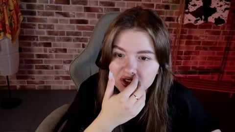 HaleySun online show from 11/03/25, 09:10