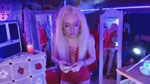 Snapshot of halovalentine chatting on 02/06/25, 01:49 halovalentine online show from 02/06/25, 01:49