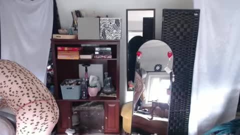 Snapshot of halovalentine chatting on 09/25/25, 09:51 halovalentine online show from 09/25/25, 09:51