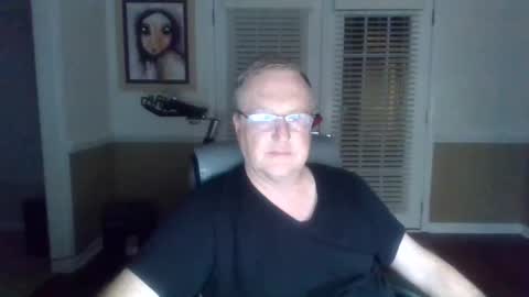 Snapshot of han63 chatting on 10/09/25, 10:57 Han online show from 10/09/25, 10:57