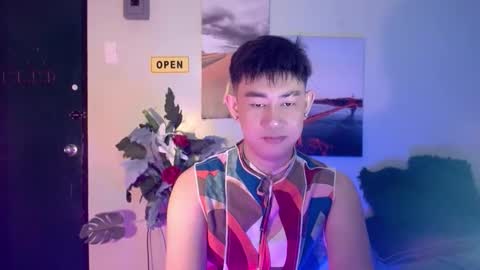 Dem online show from 10/28/25, 10:23