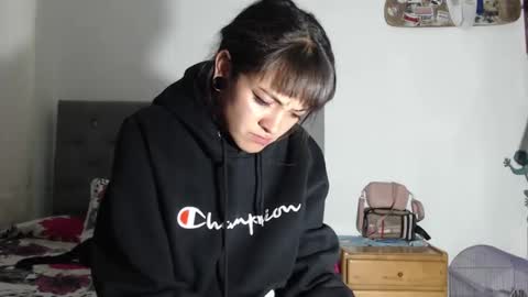 Hanya online show from 12/12/24, 02:37