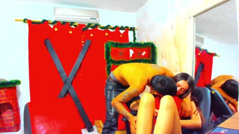 Hana and Zeta online show from 01/23/25, 12:41