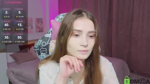 Snapshot of hana_flo chatting on 09/16/25, 02:29 Hana online show from 09/16/25, 02:29