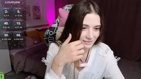 Hana online show from 10/10/25, 02:27