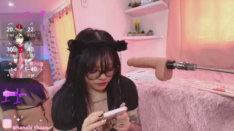 Snapshot of hanabi___ chatting on 10/20/25, 01:00 online show from 10/20/25, 01:00