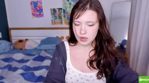 Snapshot of hanahwoods chatting on 11/14/25, 12:42 hanahwoods online show from 11/14/25, 12:42