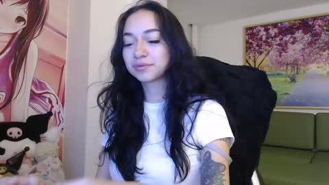 Hanaku  online show from 11/08/25, 01:22