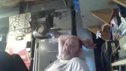 naked man online show from 10/08/25, 02:14