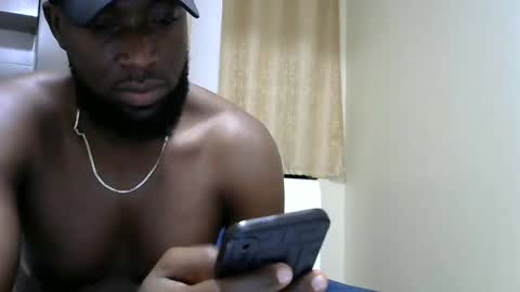 Snapshot of handsome_king30 chatting on 01/12/25, 10:33 handsome king online show from 01/12/25, 10:33