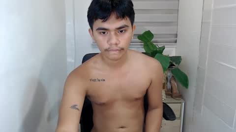 Snapshot of handsome_vanana chatting on 03/04/25, 03:48 handsome_vanana online show from 03/04/25, 03:48