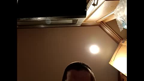 Snapshot of handsomedaddy198923 chatting on 09/19/25, 07:10 handsomedaddy198923 online show from 09/19/25, 07:10