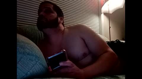 Snapshot of handsomedaddy198923 chatting on 09/20/25, 07:09 handsomedaddy198923 online show from 09/20/25, 07:09