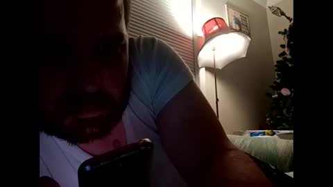 Snapshot of handsomedaddy198923 chatting on 09/22/25, 07:32 handsomedaddy198923 online show from 09/22/25, 07:32