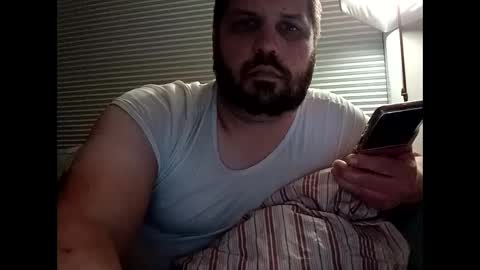 Snapshot of handsomedaddy198923 chatting on 10/01/25, 07:25 handsomedaddy198923 online show from 10/01/25, 07:25