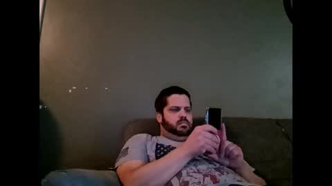 Snapshot of handsomedaddy198923 chatting on 10/13/25, 02:55 handsomedaddy198923 online show from 10/13/25, 02:55