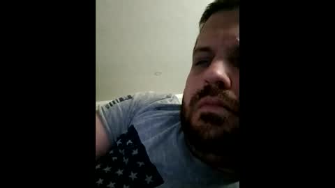 Snapshot of handsomedaddy198923 chatting on 10/13/25, 05:02 handsomedaddy198923 online show from 10/13/25, 05:02