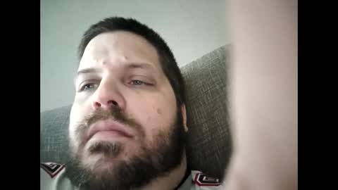 Snapshot of handsomedaddy198923 chatting on 10/19/25, 07:14 handsomedaddy198923 online show from 10/19/25, 07:14