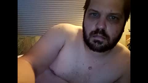 Snapshot of handsomedaddy198923 chatting on 10/20/25, 07:31 handsomedaddy198923 online show from 10/20/25, 07:31