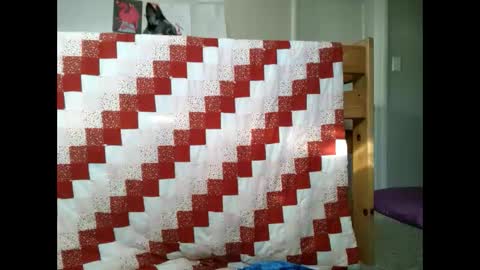 Snapshot of handsomedaddy198923 chatting on 10/22/25, 05:56 handsomedaddy198923 online show from 10/22/25, 05:56