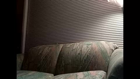 Snapshot of handsomedaddy198923 chatting on 10/24/25, 07:38 handsomedaddy198923 online show from 10/24/25, 07:38