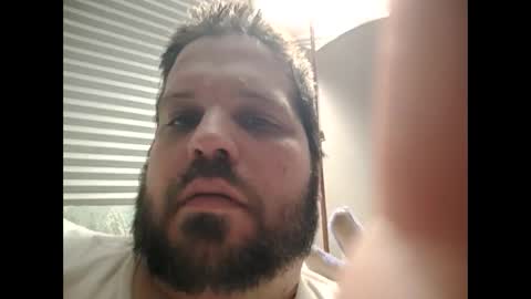 Snapshot of handsomedaddy198923 chatting on 11/01/25, 05:20 handsomedaddy198923 online show from 11/01/25, 05:20