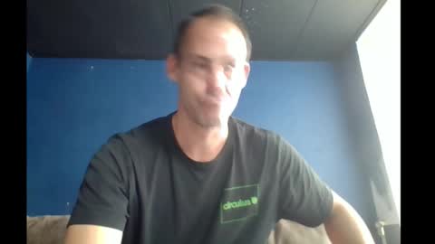 handsomeguy4ever online show from 10/07/25, 01:52