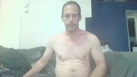 handsomeguy4ever online show from 10/24/25, 09:06