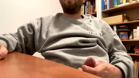 Snapshot of handyboy991 chatting on 01/17/25, 09:28 handyboy991 online show from 01/17/25, 09:28