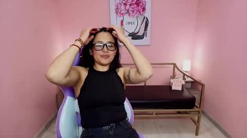 Snapshot of hanna_90_x chatting on 11/07/25, 03:34 Hanna online show from 11/07/25, 03:34