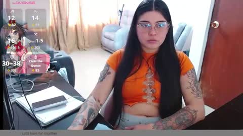 Snapshot of hanna__11_ chatting on 09/18/25, 07:05 Hanna online show from 09/18/25, 07:05
