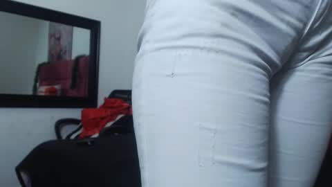 Snapshot of hanna__palmer1 chatting on 12/03/24, 06:17 Hanna Palmer online show from 12/03/24, 06:17