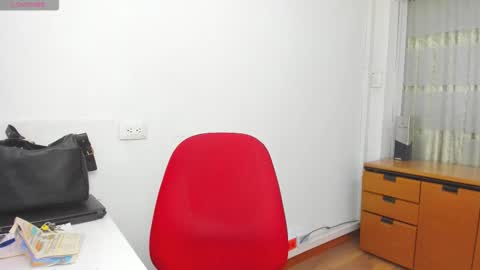 Sara online show from 10/13/25, 01:33