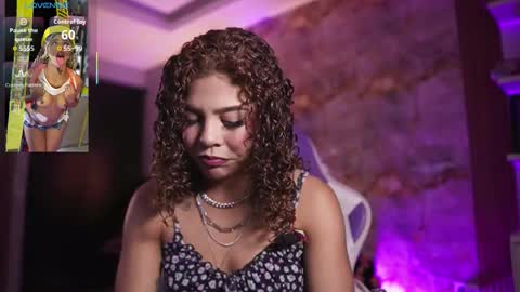 Snapshot of hanna_chris chatting on 11/08/25, 12:00 HANNA online show from 11/08/25, 12:00