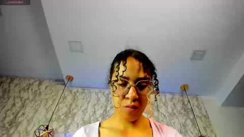 Snapshot of hanna_corne chatting on 09/13/25, 01:33 HANNA online show from 09/13/25, 01:33