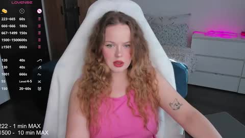 Snapshot of hanna_montanas chatting on 09/21/25, 12:40 hanna montanas online show from 09/21/25, 12:40