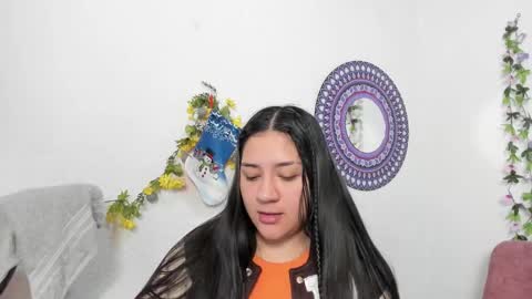 Snapshot of hanna_moore1 chatting on 01/04/25, 05:16 Camila online show from 01/04/25, 05:16