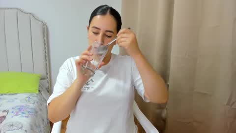 Hanna online show from 10/30/25, 12:45