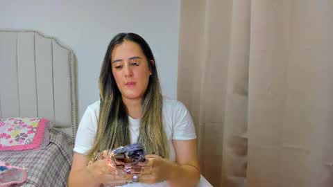 Hanna online show from 11/18/25, 09:08