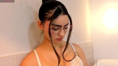 Hanna Connor online show from 09/30/25, 11:37
