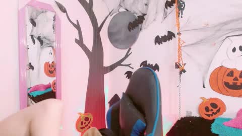 Snapshot of hannah_026 chatting on 10/23/25, 10:36 Hannah 027 online show from 10/23/25, 10:36