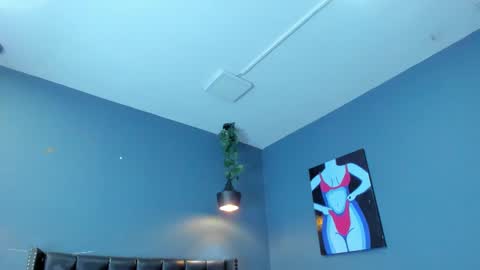 HANNAH MILLER online show from 01/14/25, 02:11